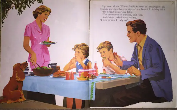 mother dishes out food_600x373