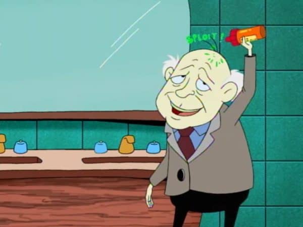 polite-man-applies-lotion
